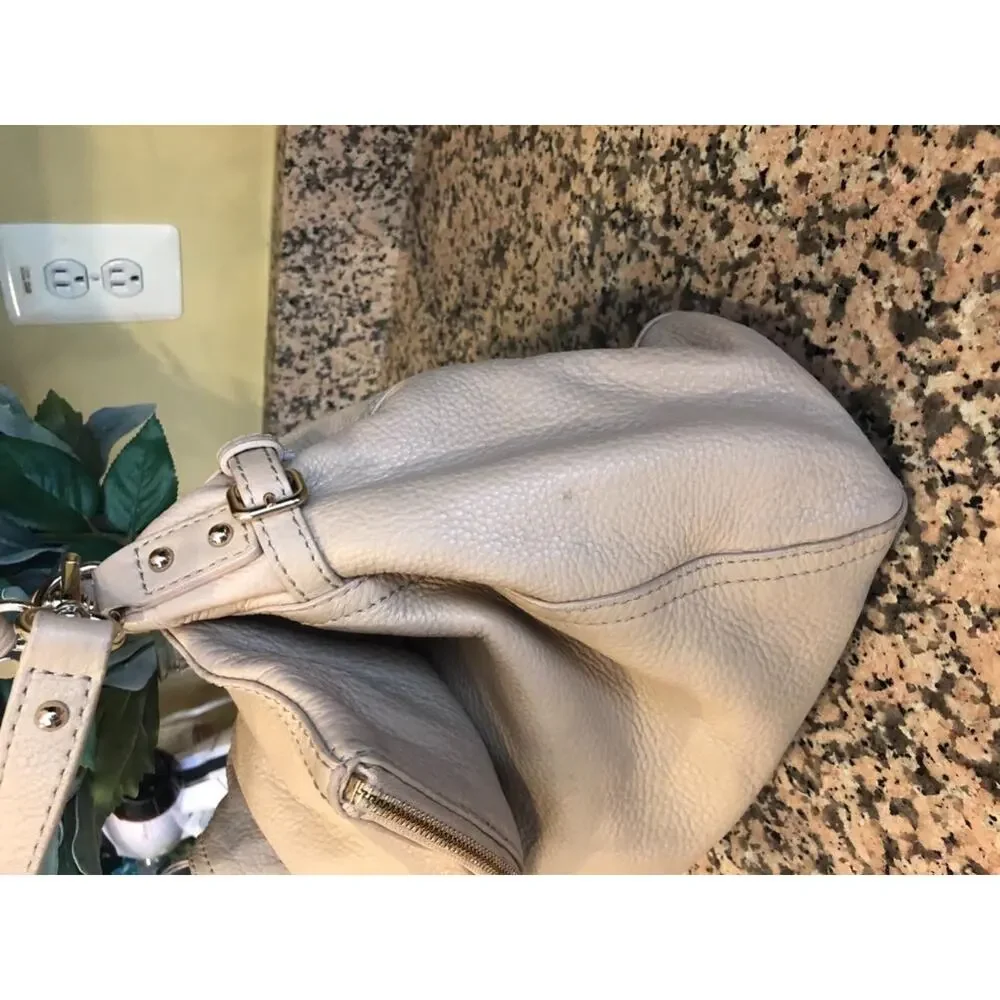 Kate spade new york Cobble Hill convertible creme beige bag purse medium (PU300